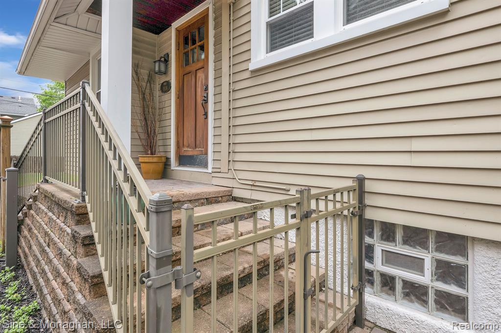 424 W Hudson Avenue, Royal Oak, MI 48067 — Photo 38