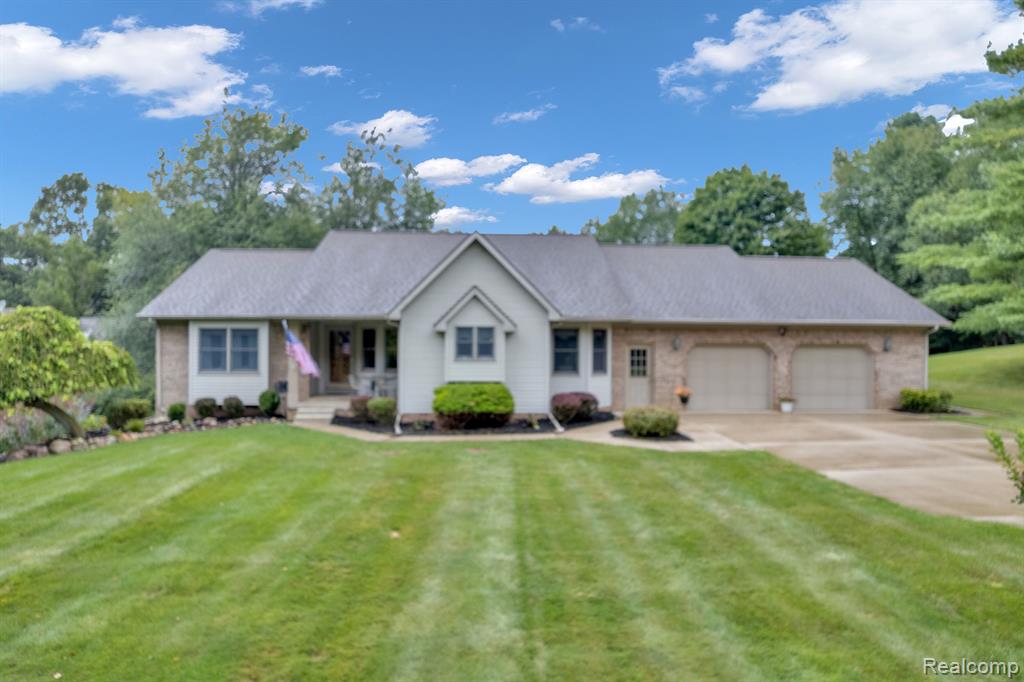 1426 Rillview Court, Metamora, MI 48455 — Photo 2