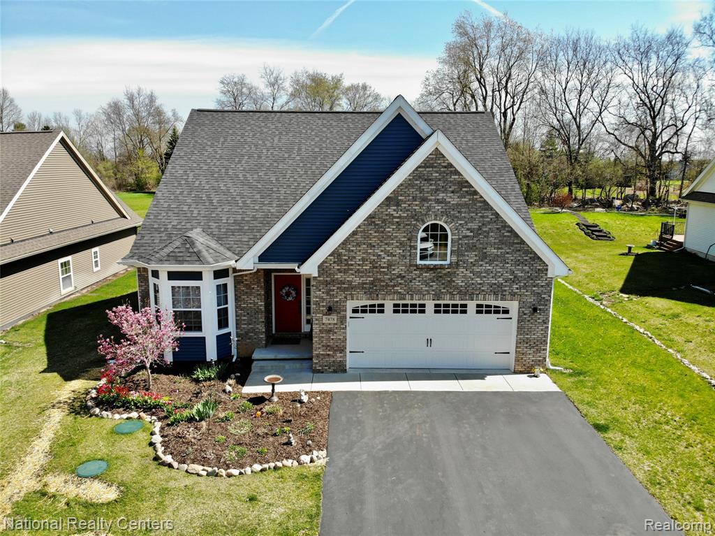 7478 Village Court, 27, Davisburg, MI 48350 — Photo 4