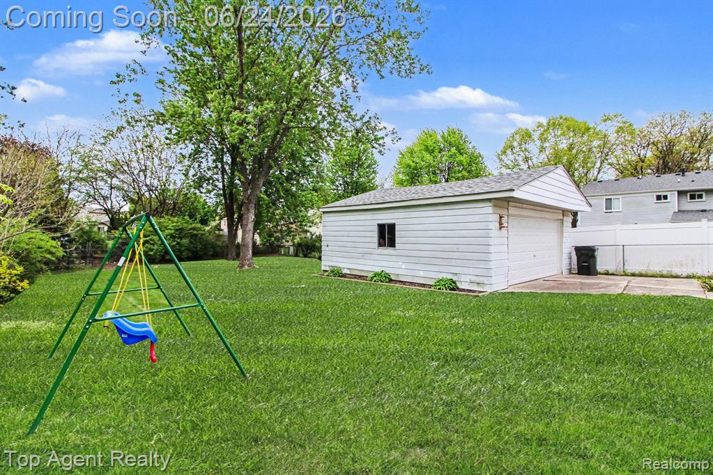 41636 Tetley Drive, Sterling Heights, MI 48313 — Photo 23