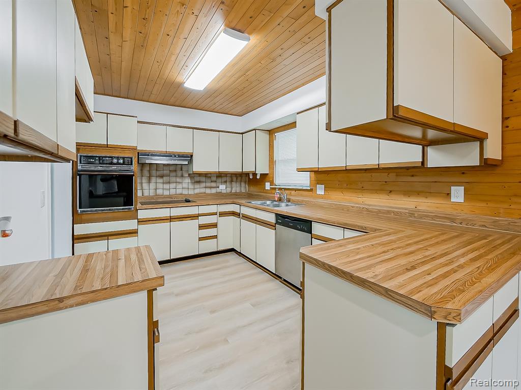 7580 Thornwood Street, Canton, MI 48187 — Photo 28