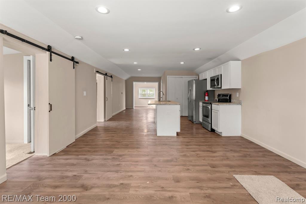 47461 VANKER Avenue, Shelby Twp, MI 48317 — Photo 9
