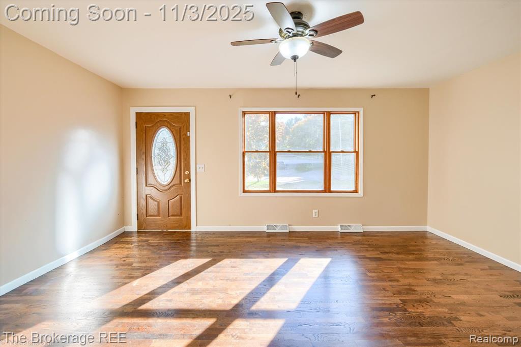 9298 Hilda Lane, Flushing, MI 48433 — Photo 8