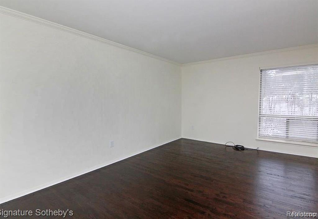 984 STRATFORD Lane E, Bloomfield Hills, MI 48304 — Photo 25