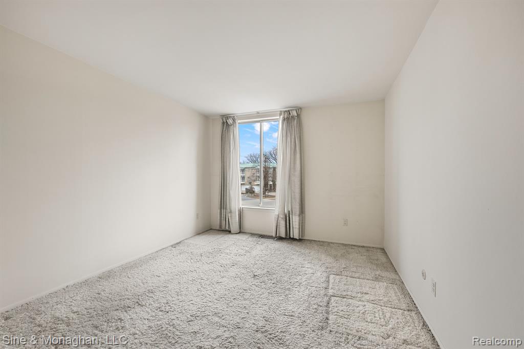 600 W BROWN Street, 102, Birmingham, MI 48009 — Photo 20