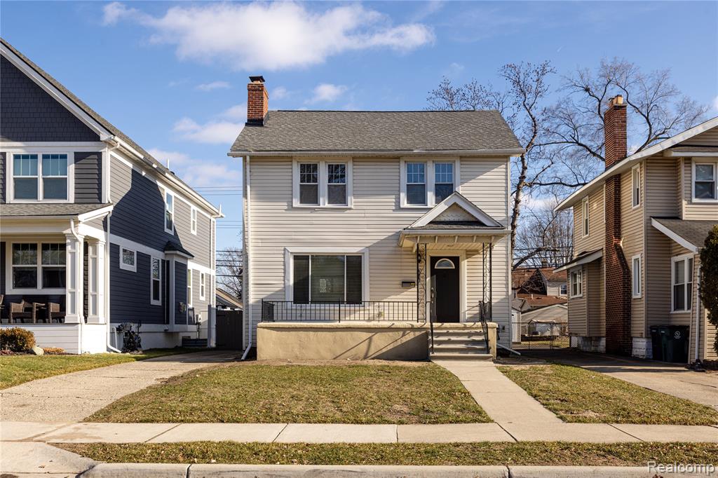 827 Longfellow Avenue, Royal Oak, MI 48067 — front exterior