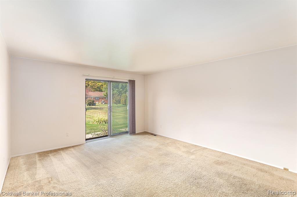 57295 Beaconsfield Road, Washington, MI — Photo 4