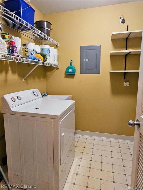 6740 Ridgefield Circle, 103, West Bloomfield, MI — Photo 26