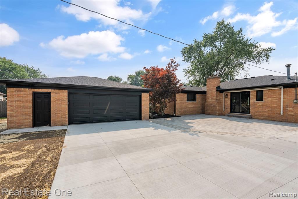 47900 Jefferson Avenue, Chesterfield, MI 48047 — Photo 30