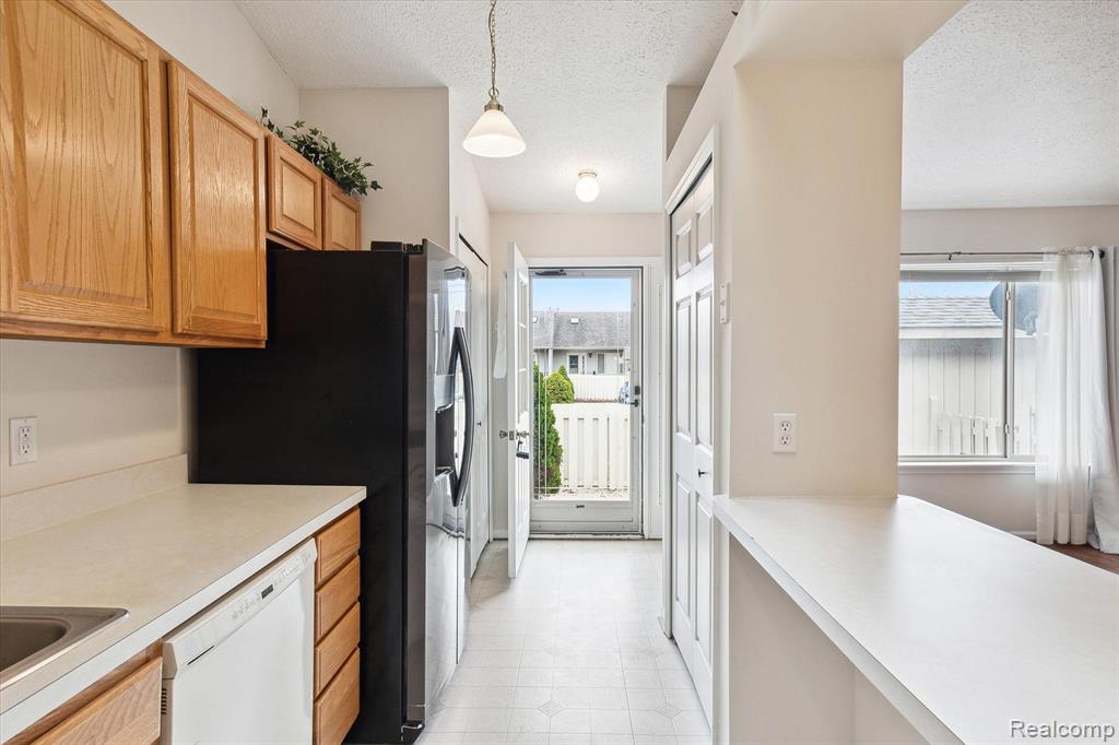 62180 Arlington, 2, South Lyon, MI 48178 — Photo 3