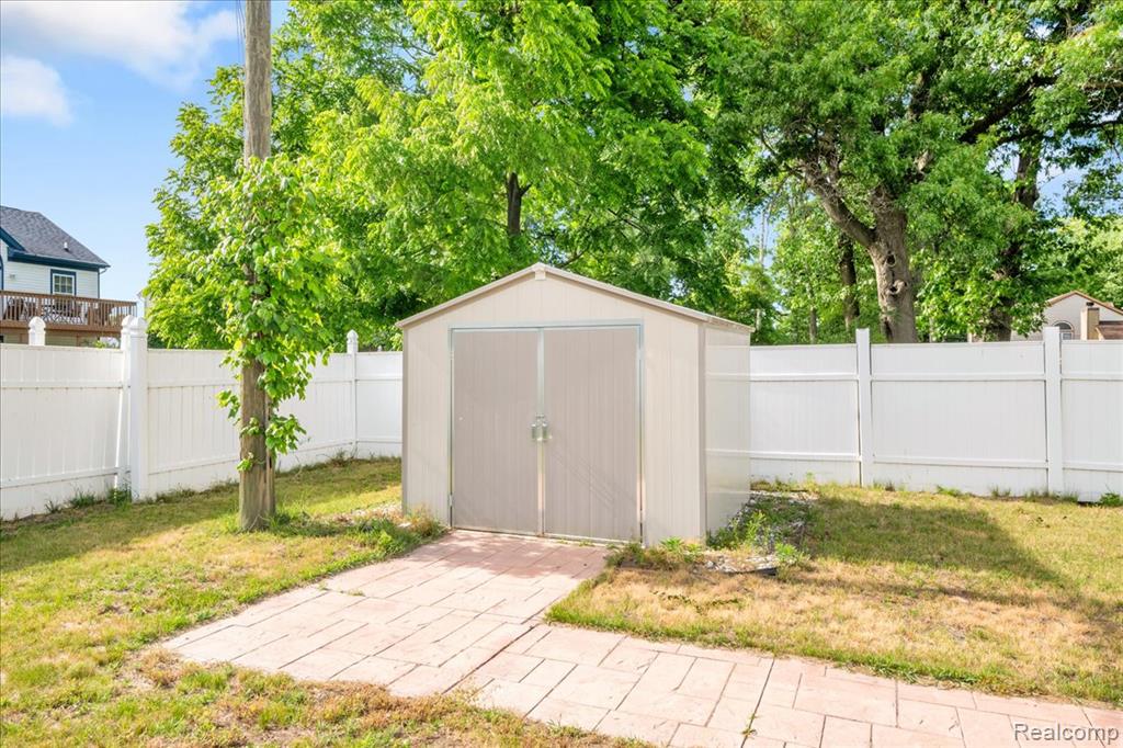 6102 Colorado Street, Romulus, MI 48174 — Photo 24