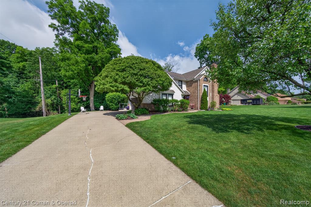 30999 Sudbury Street, Farmington, MI 48331 — Photo 66
