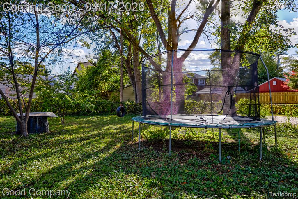 812 E George Avenue, Hazel Park, MI 48030 — Photo 65