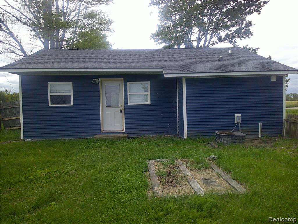 7499 Burt Road, Birch Run, MI 48415 — Photo 4