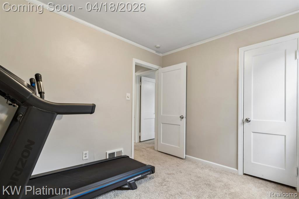 22436 Lakeland Street, Saint Clair Shores, MI 48081 — Photo 27