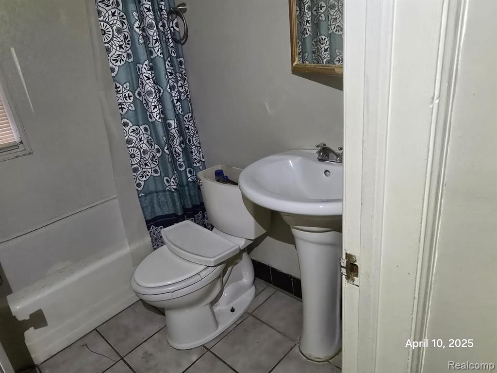 8611 STOUT Street, Detroit, MI 48228 — Photo 8