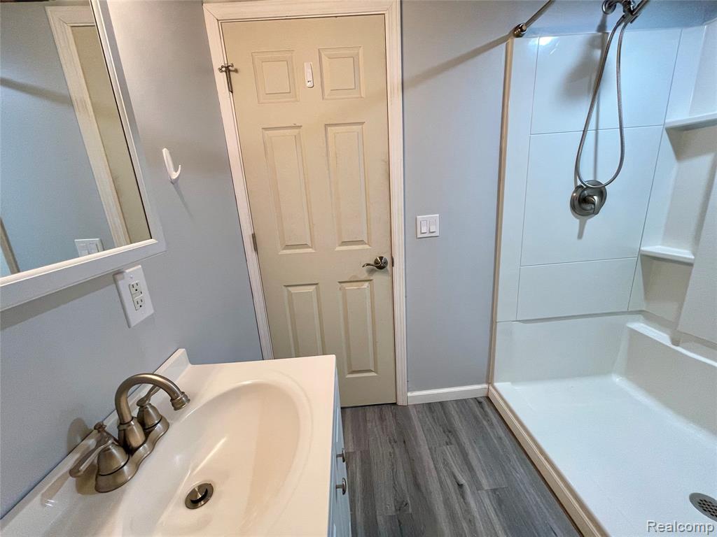 9964 Fox Avenue, Allen Park, MI 48101 — Photo 32