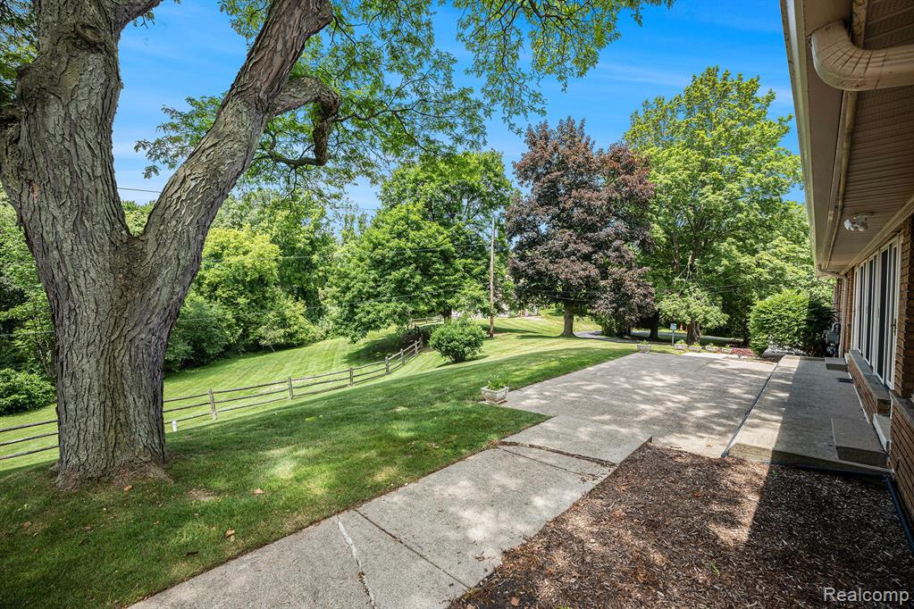6400 N Rochester Road, Rochester Hills, MI 48306 — Photo 39