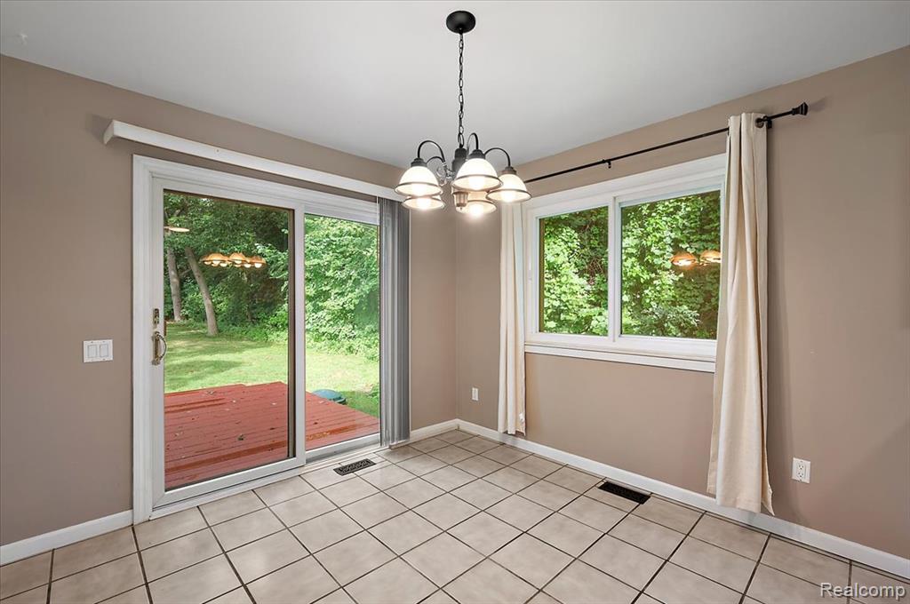 8809 Arlington Street, White Lake, MI — Photo 29