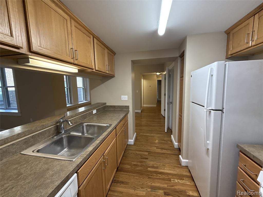 680 Delaware Street, Detroit, MI 48202 — Photo 7