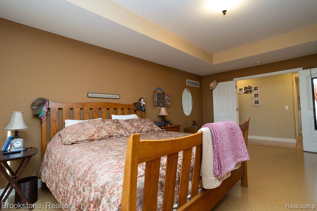 8786 COUNTRY MANOR Drive, Bruce, MI 48065 — Photo 21