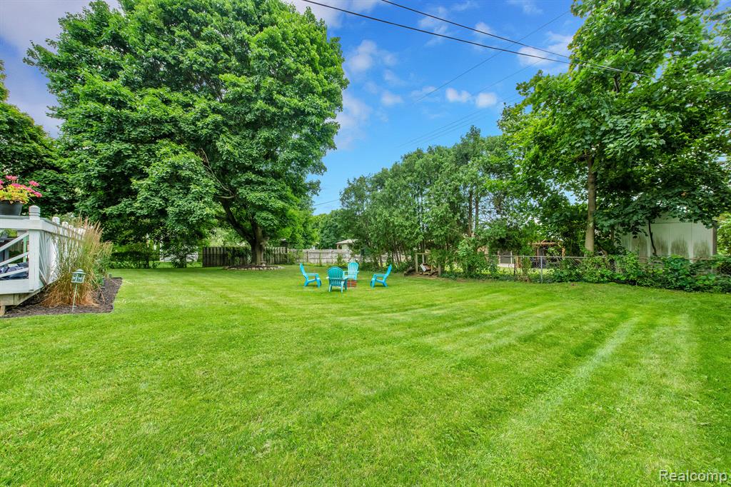 861 W SEYMOUR LAKE Road S, Oxford, MI 48371 — Photo 6