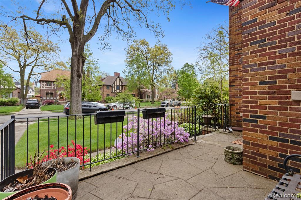 18925 Birchcrest Drive, Detroit, MI 48221 — Photo 6