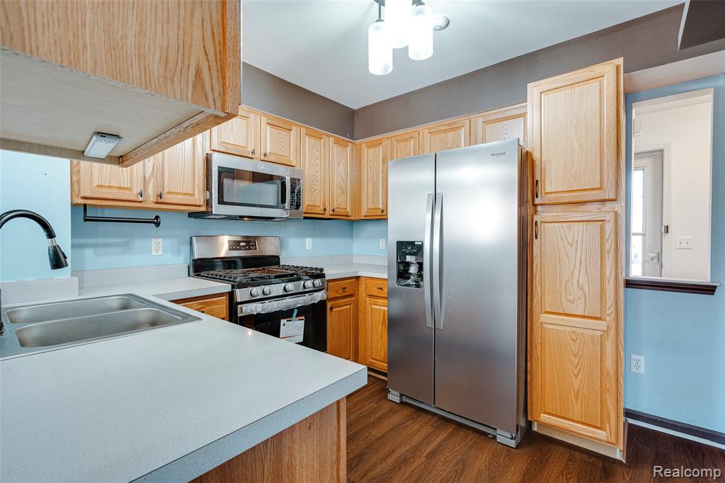 4753 Grove Court, Canton, MI 48188 — Photo 17