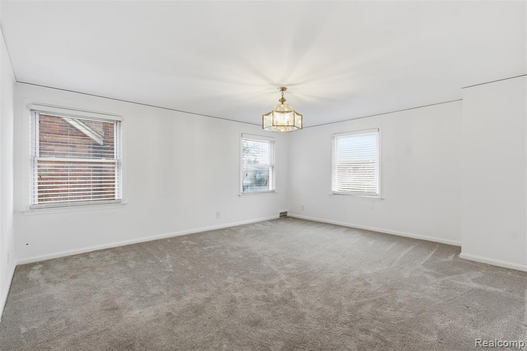 7758 Reuter Street, Dearborn, MI 48126 — Photo 15