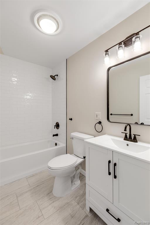 5850 Deering Street, Garden City, MI — Photo 7