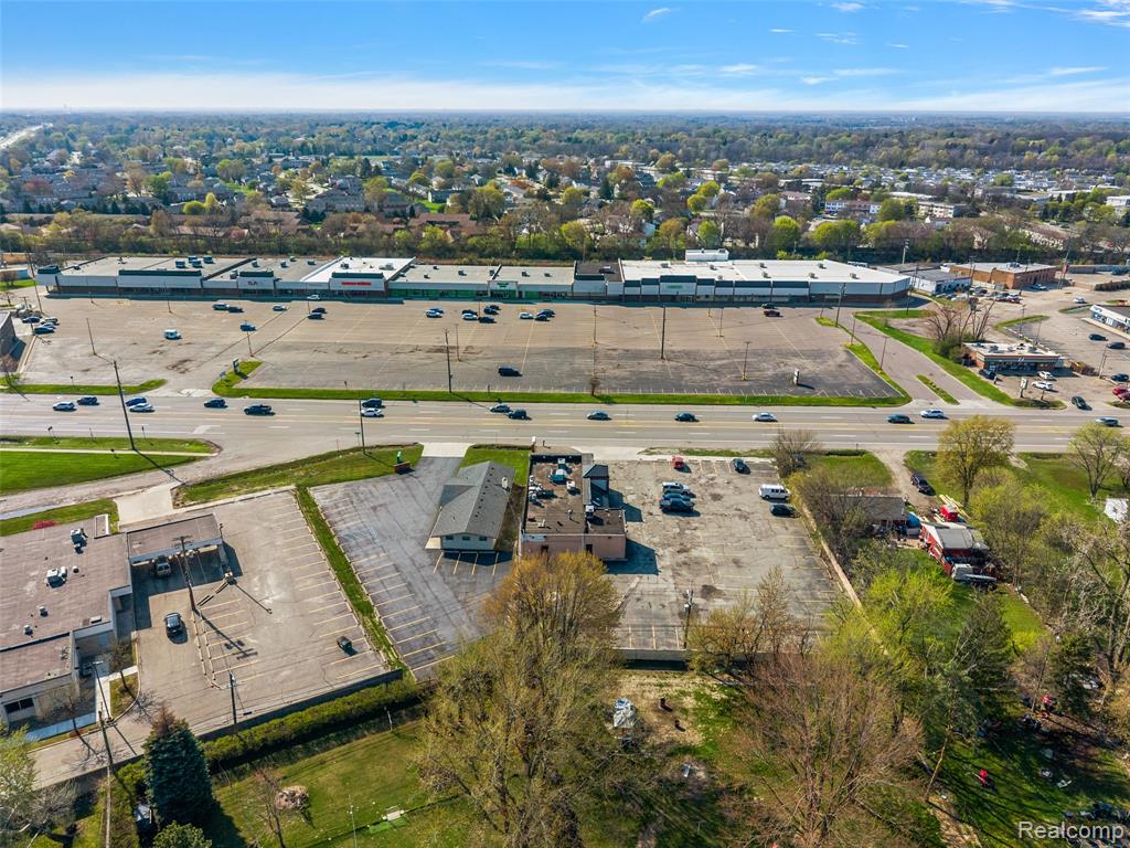 37116 S Groesbeck Highway, Clinton Twp, MI 48036 — Photo 17