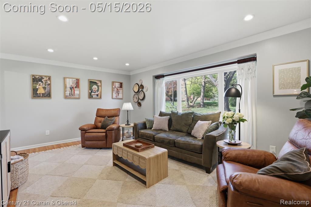 6632 PINE EAGLE LN Street, West Bloomfield, MI — Photo 8