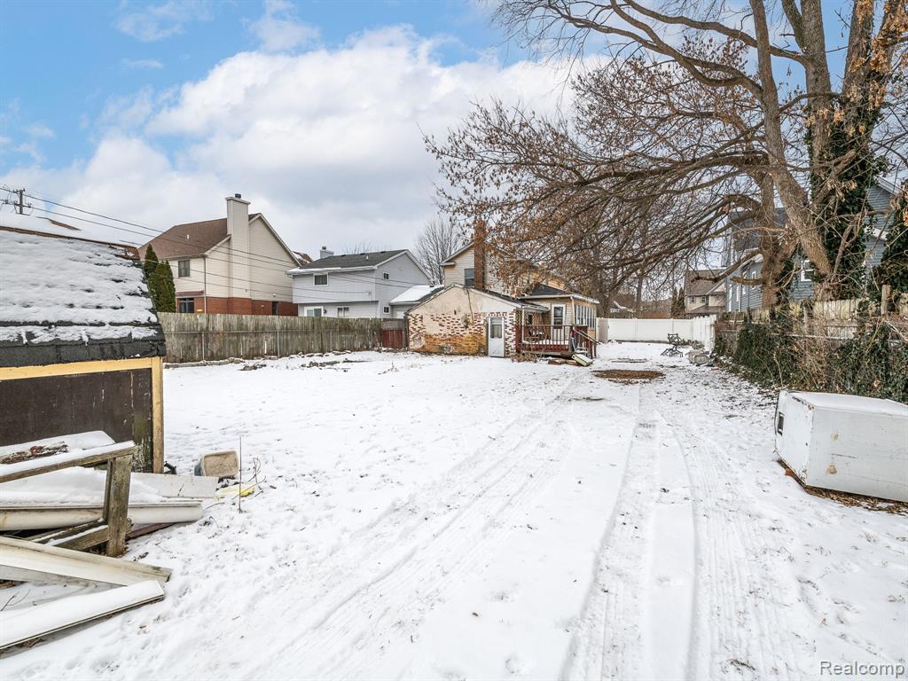 547 Pine Street, Wyandotte, MI 48192 — Photo 34