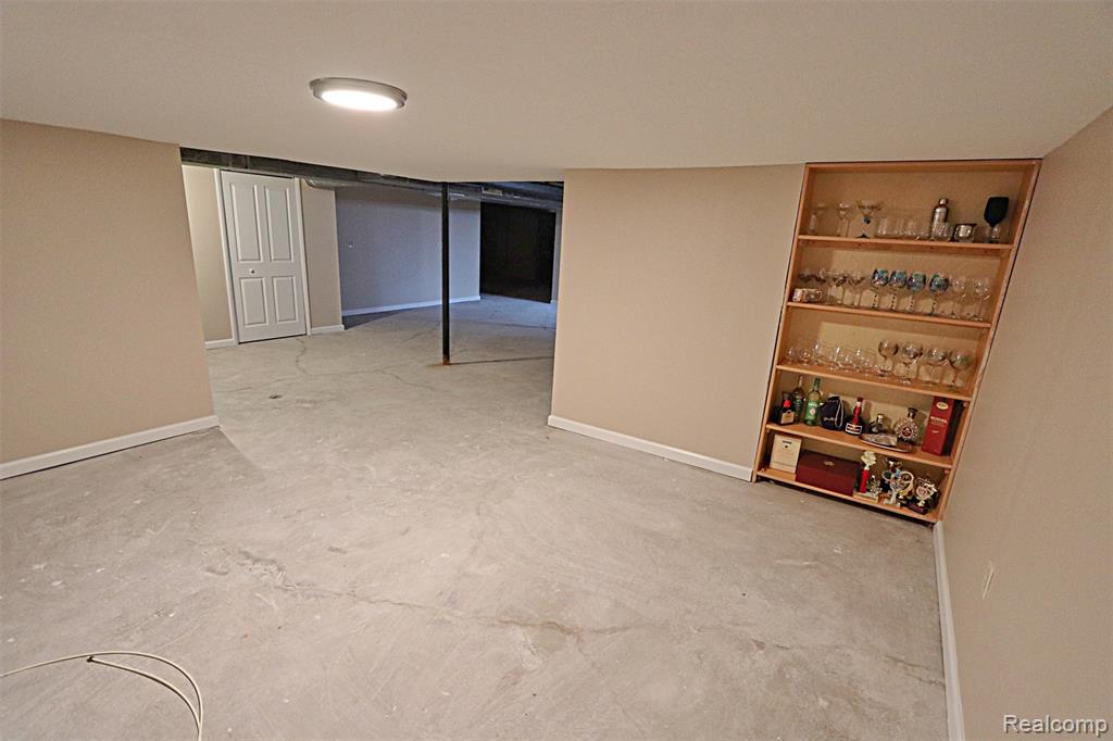 6198 Raintree Drive, Canton, MI 48187 — Photo 33