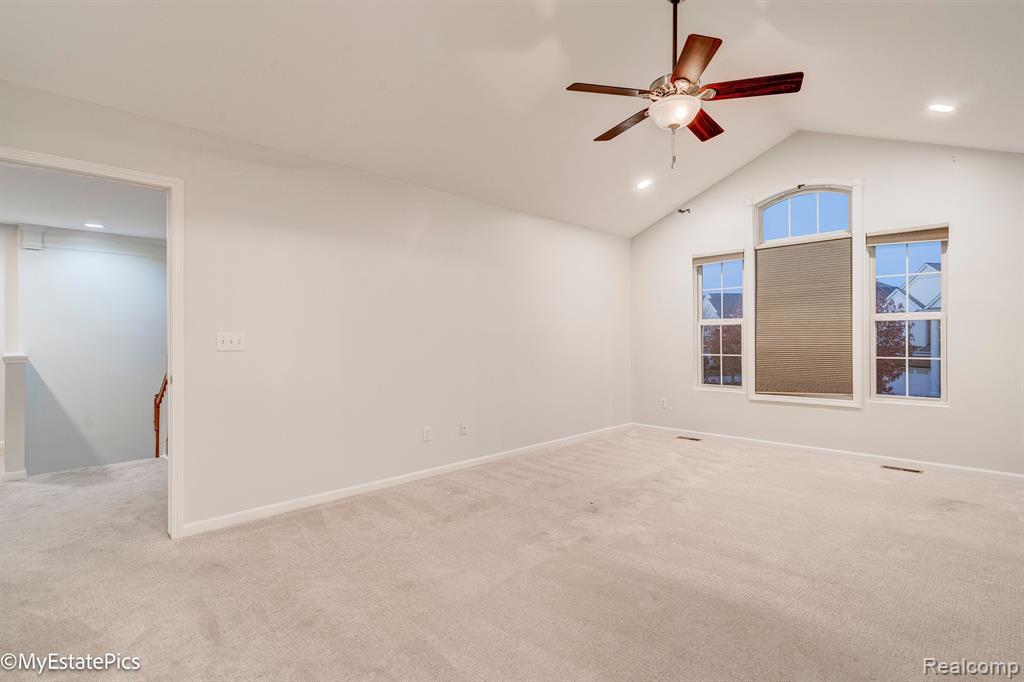 45101 BARTLETT Drive, Novi, MI — Photo 46