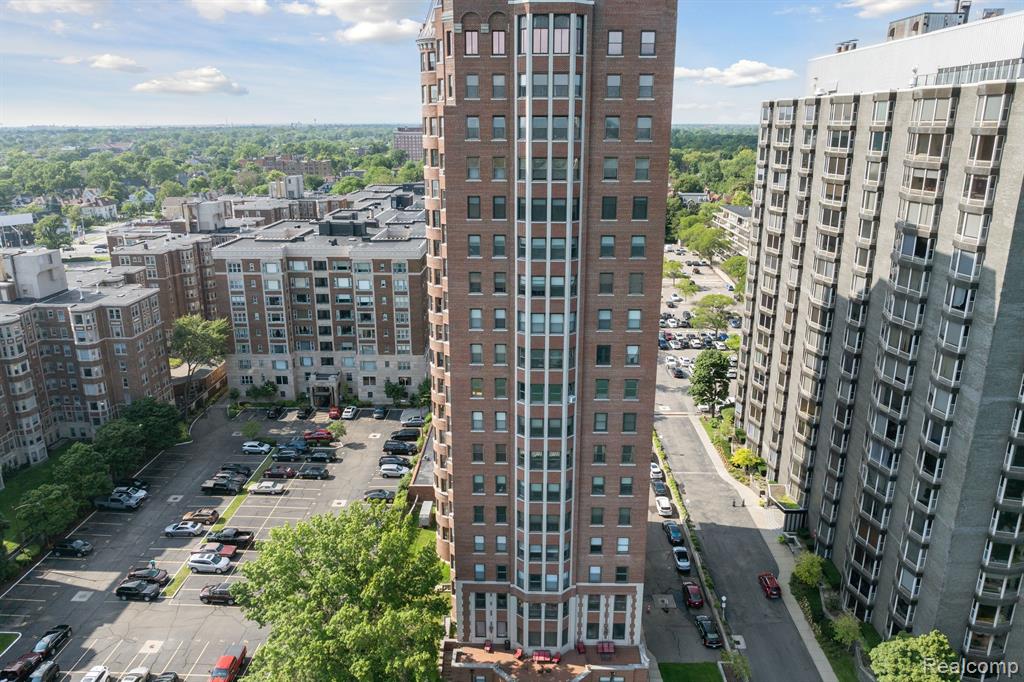 8162 E JEFFERSON Avenue, 7B, Detroit, MI 48214 — Photo 42