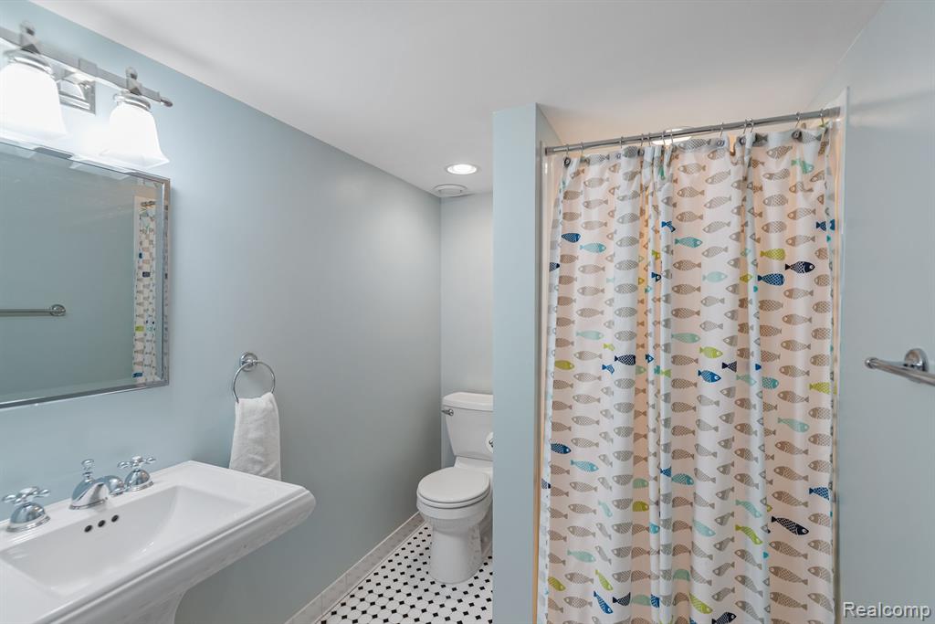 821 BEECH Court, Plymouth, MI 48170 — Photo 43
