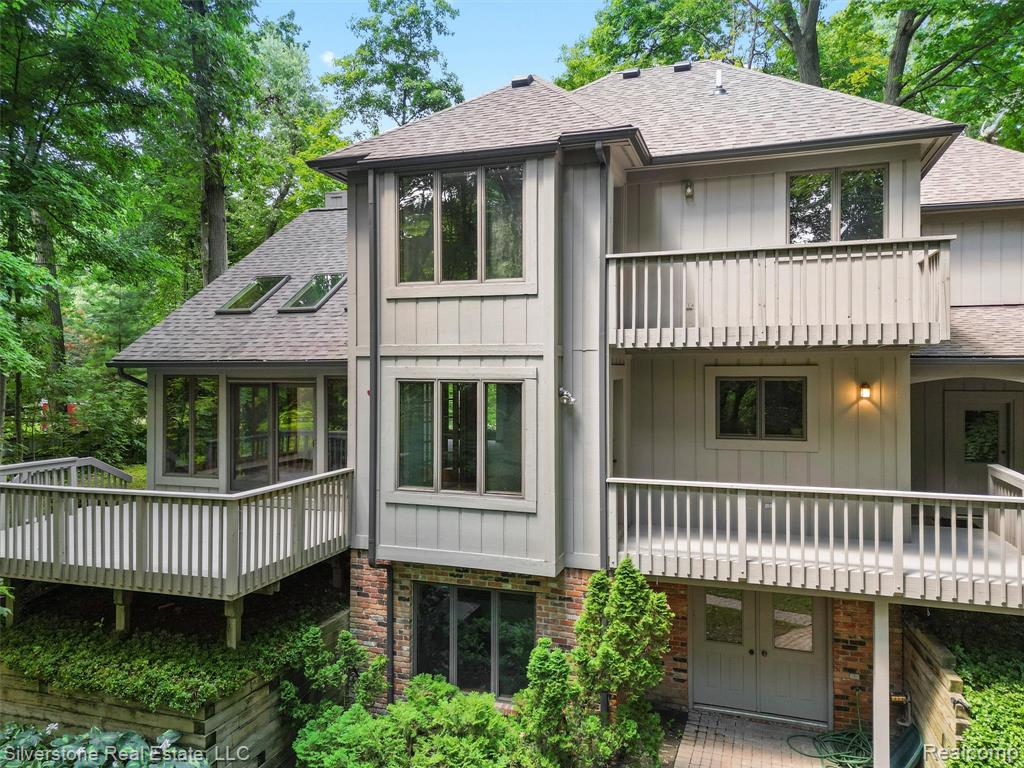 8065 Nathan Oscar Drive, White Lake, MI — Photo 3
