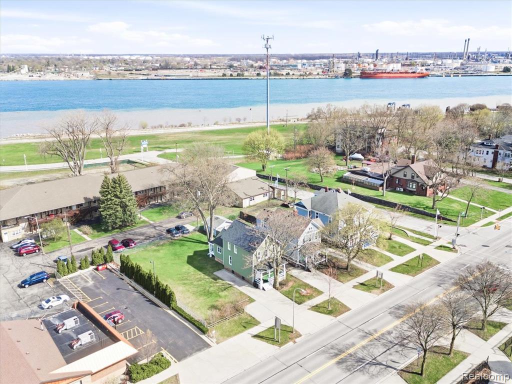 1618 MILITARY Street, Port Huron, MI 48060 — Photo 39