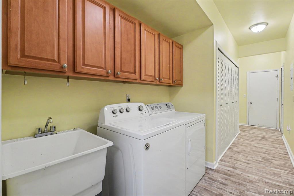 16339 Chatham Drive, Macomb, MI 48044 — Photo 20