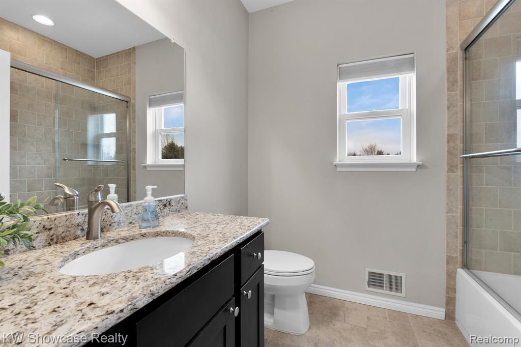 4276 TAGGETT LAKE Drive, Highland, MI — Photo 27