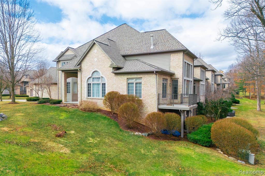 6458 ENCLAVE Drive, Clarkston, MI 48348 — Photo 62