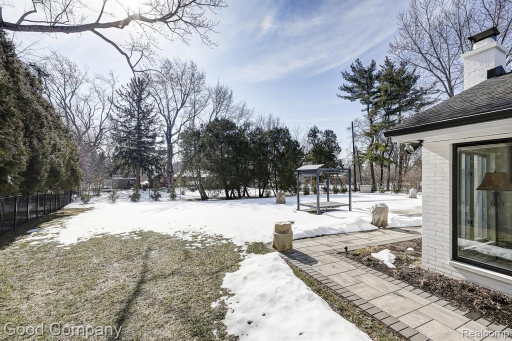 805 N Pemberton Road, Bloomfield Hills, MI 48302 — Photo 61
