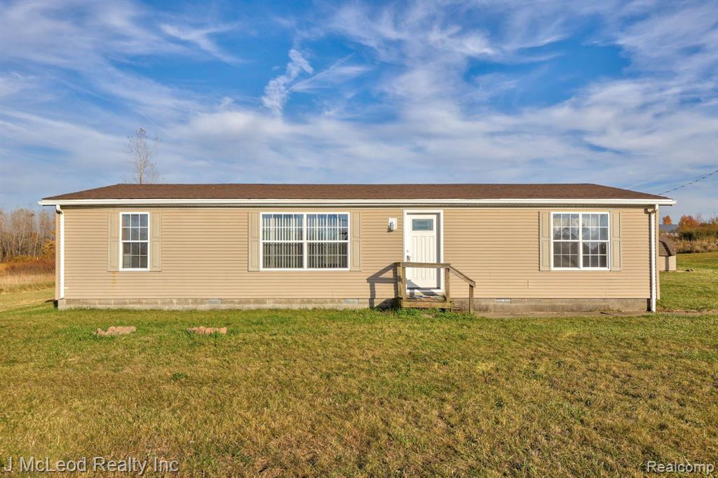 7515 CENTER Road, Millington, MI 48746 — Photo 2