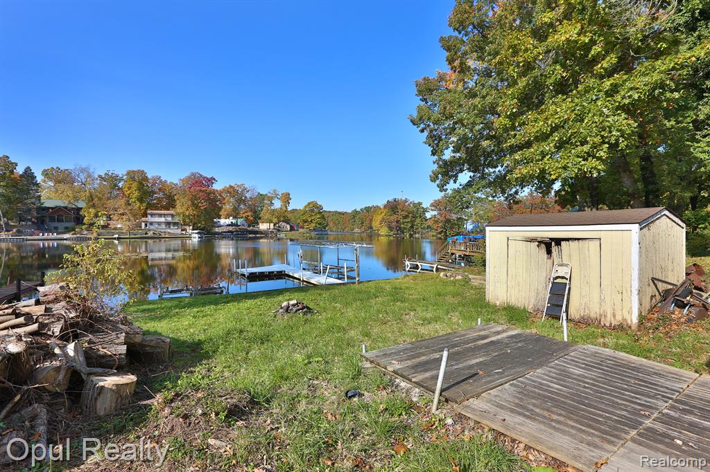 11646 WEIMAN Drive, Pinckney, MI 48169 — Photo 6