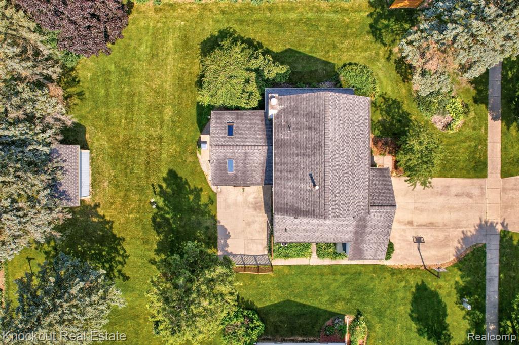 858 Zehnder Drive, Frankenmuth, MI 48734 — Photo 49