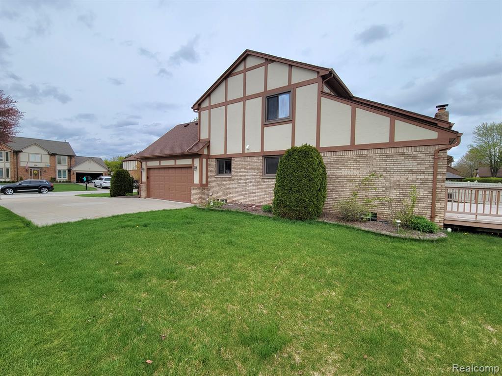 4640 SINGH Drive, Sterling Heights, MI 48310 — Photo 5