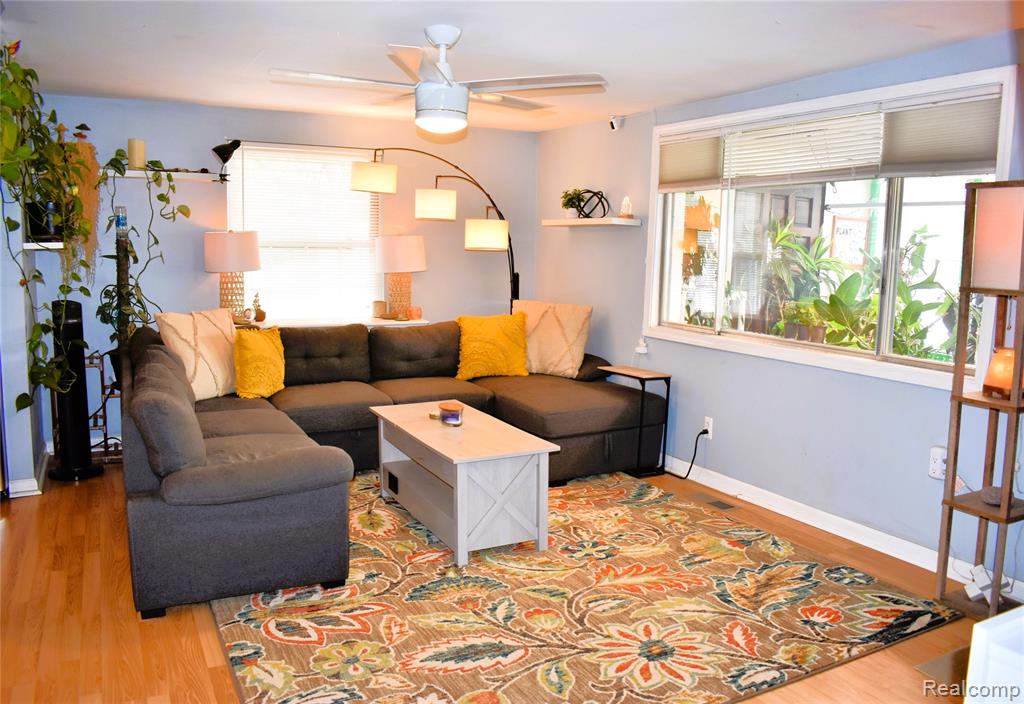 7400 Lawrence Street, Grand Blanc, MI 48439 — Photo 8