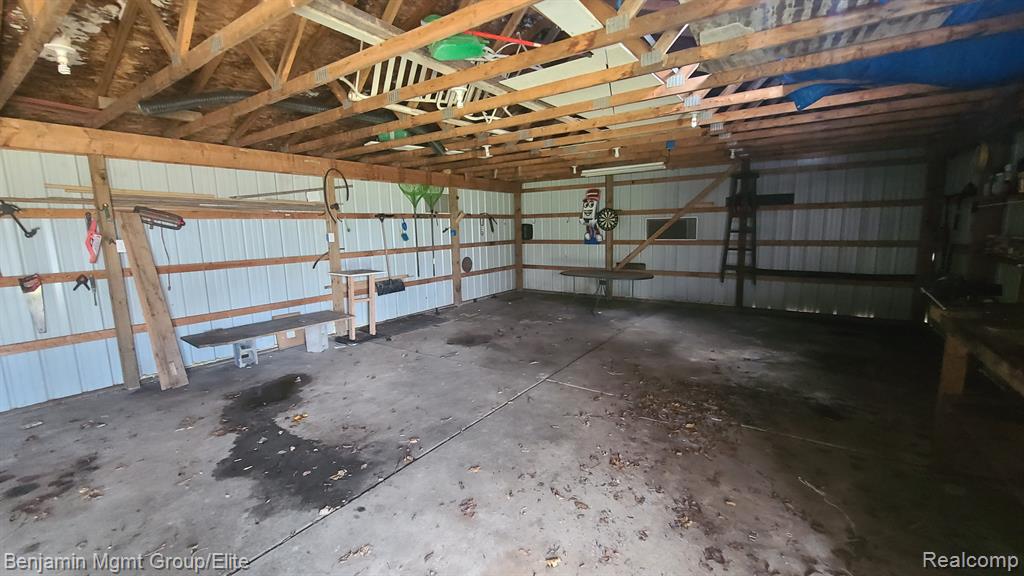 9416 HOGAN Road, Fenton, MI 48430 — Photo 15