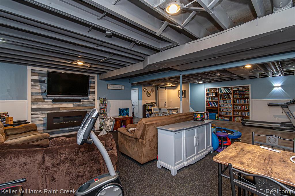 35452 Saint Clair Drive, New Baltimore, MI 48047 — Photo 41